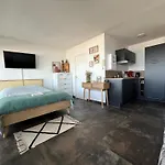 Superbe Vue A 180° Sur L'ocean