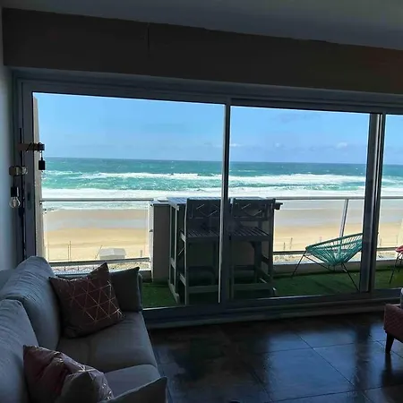 Superbe Vue A 180° Sur L'ocean