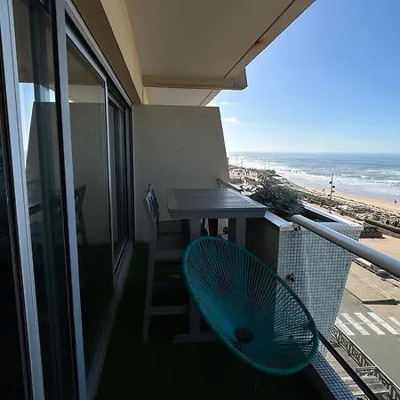 Superbe Vue A 180° Sur L'ocean *